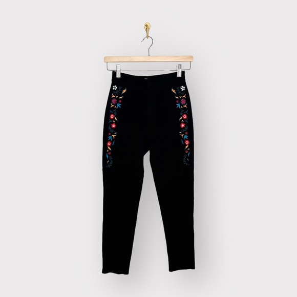 Modcloth Pants - MODCLOTH Black Floral Embroidered Pants (Sz S)